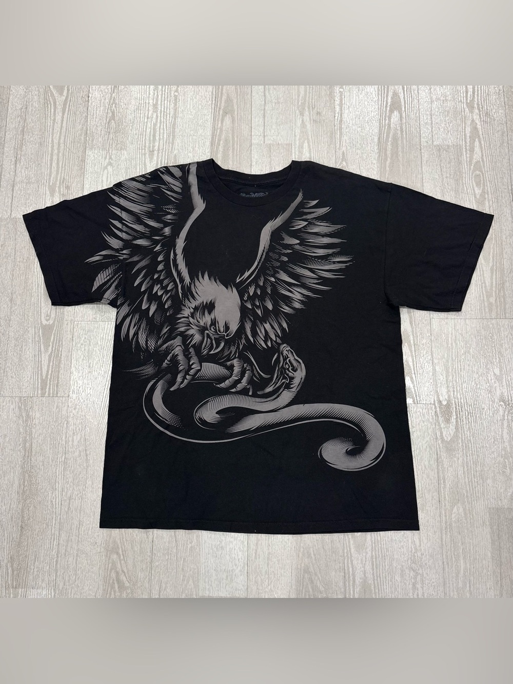 Boulevard Knights Eagle and Snake Graphic T-Shirt (Black / Grey) size XL